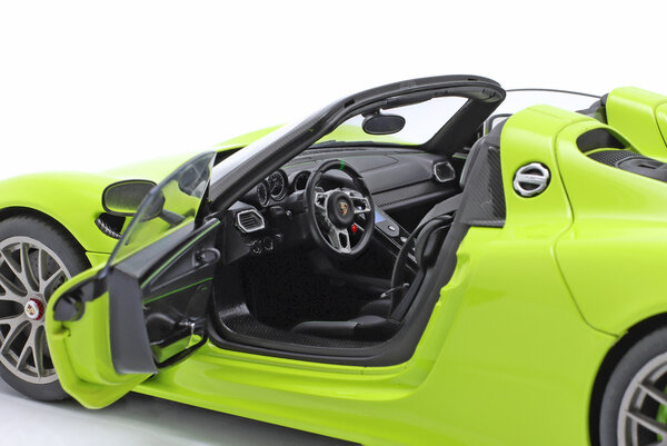 Porsche Porsche 918 Spyder Weissach Package - 1:18 - AUTOart Porsche Porsche 918 Spyder Weissach Package - 1:18 - AUTOart