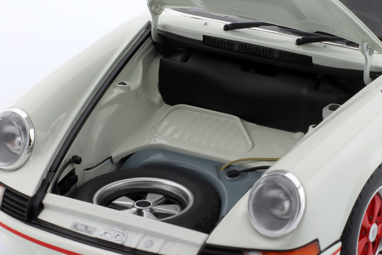 Porsche Porsche 911 Carrera 2.7 RS 'The Circuit Wolf' - 1:18 - AUTOart Porsche Porsche 911 Carrera 2.7 RS 'The Circuit Wolf' - 1:18 - AUTOart