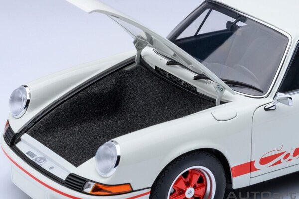 Porsche Porsche 911 Carrera 2.7 RS Grand Prix White + Red Stripes - 1:18 - AUTOart Porsche Porsche 911 Carrera 2.7 RS Grand Prix White + Red Stripes - 1:18 - AUTOart