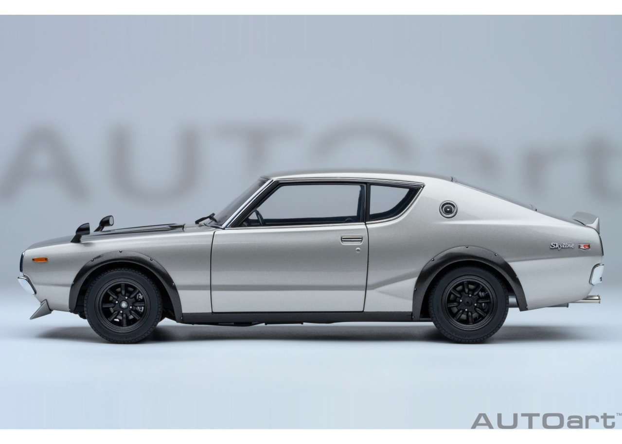 Nissan Nissan Skyline 2000GT-R Tuned Version 1973  - 1:18 - AUTOart Nissan Nissan Skyline 2000GT-R Tuned Version 1973  - 1:18 - AUTOart