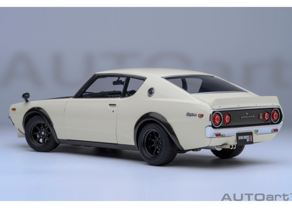 Nissan Nissan Skyline 2000GT-R Tuned Version 1973  - 1:18 - AUTOart Nissan Nissan Skyline 2000GT-R Tuned Version 1973  - 1:18 - AUTOart