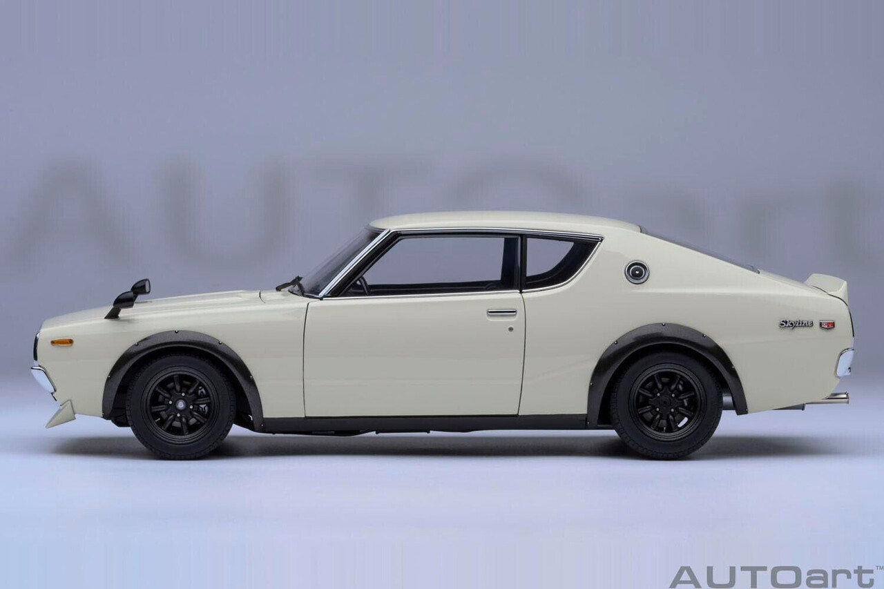 Nissan Nissan Skyline 2000GT-R Tuned Version 1973  - 1:18 - AUTOart Nissan Nissan Skyline 2000GT-R Tuned Version 1973  - 1:18 - AUTOart