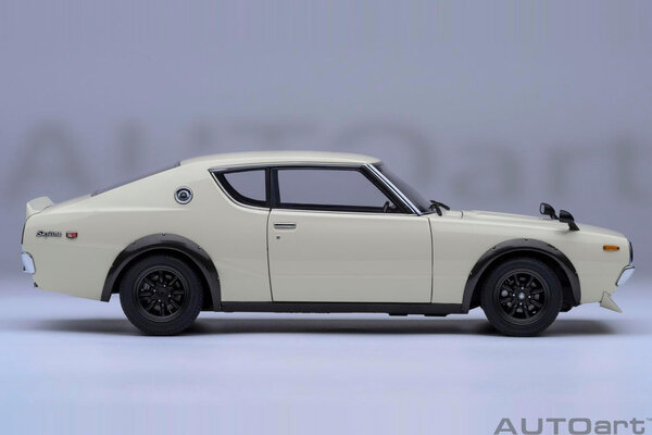 Nissan Nissan Skyline 2000GT-R Tuned Version 1973  - 1:18 - AUTOart Nissan Nissan Skyline 2000GT-R Tuned Version 1973  - 1:18 - AUTOart