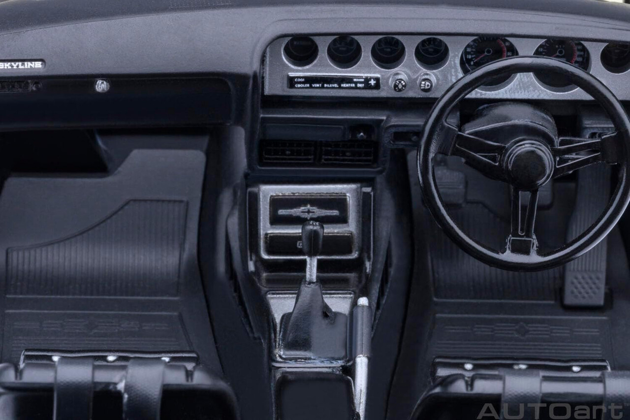 Nissan Nissan Skyline 2000GT-R Tuned Version 1973  - 1:18 - AUTOart Nissan Nissan Skyline 2000GT-R Tuned Version 1973  - 1:18 - AUTOart