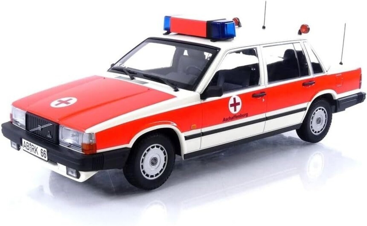 Volvo Volvo 740 GL DRK Aschaffenburg 1986 - 1:18 - Minichamps Volvo Volvo 740 GL DRK Aschaffenburg 1986 - 1:18 - Minichamps