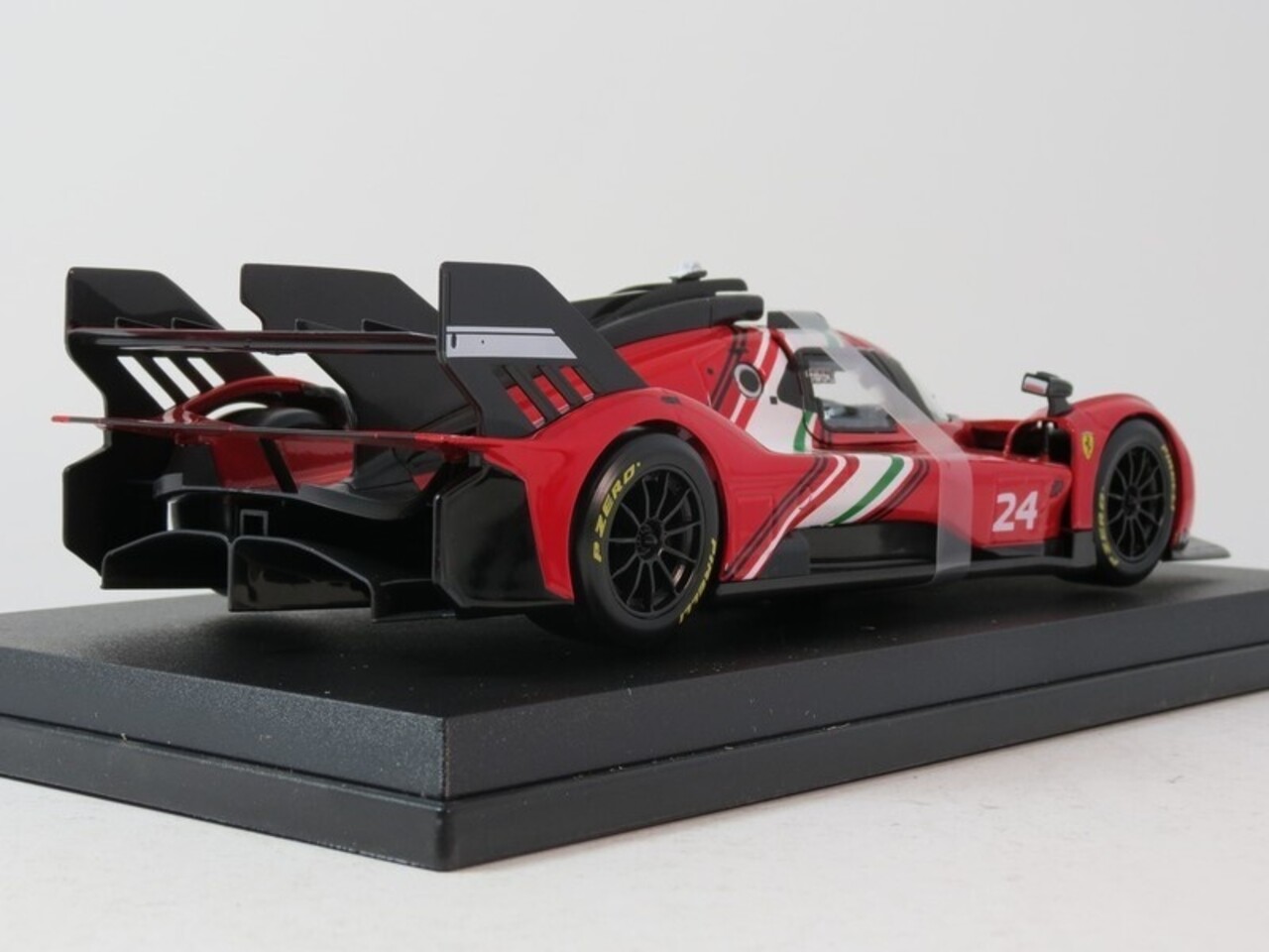 Ferrari Ferrari 499P #24 3.0L Turbo V6 Modificata 2024 - 1:18 - Bburago