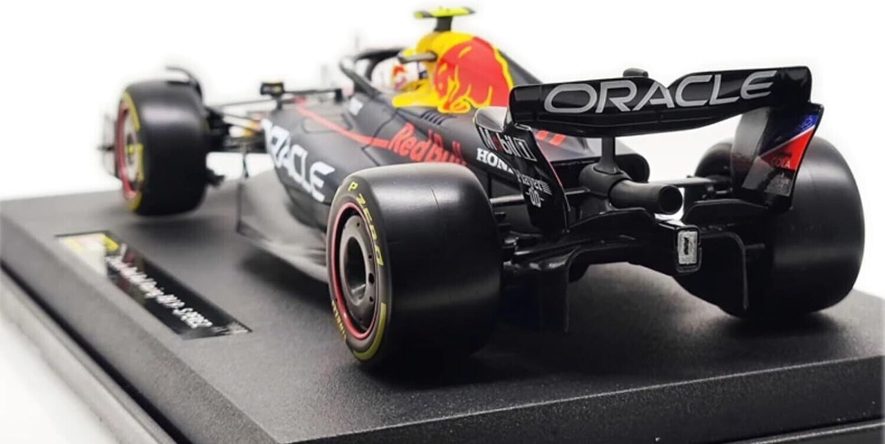 Formule 1 Oracle Red Bull Racing RB19 #11 Season 2023 (S.Perez) - 1:18 - Bburago Formule 1 Oracle Red Bull Racing RB19 #11 Season 2023 (S.Perez) - 1:18 - Bburago