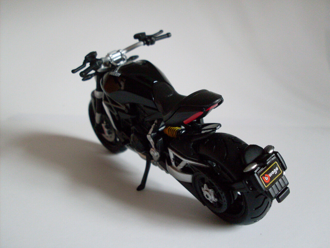 Ducati Ducati Xdiavel S - 1:18 - Bburago Ducati Ducati Xdiavel S - 1:18 - Bburago