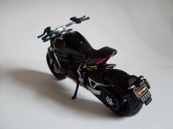 Ducati Ducati Xdiavel S - 1:18 - Bburago Ducati Ducati Xdiavel S - 1:18 - Bburago