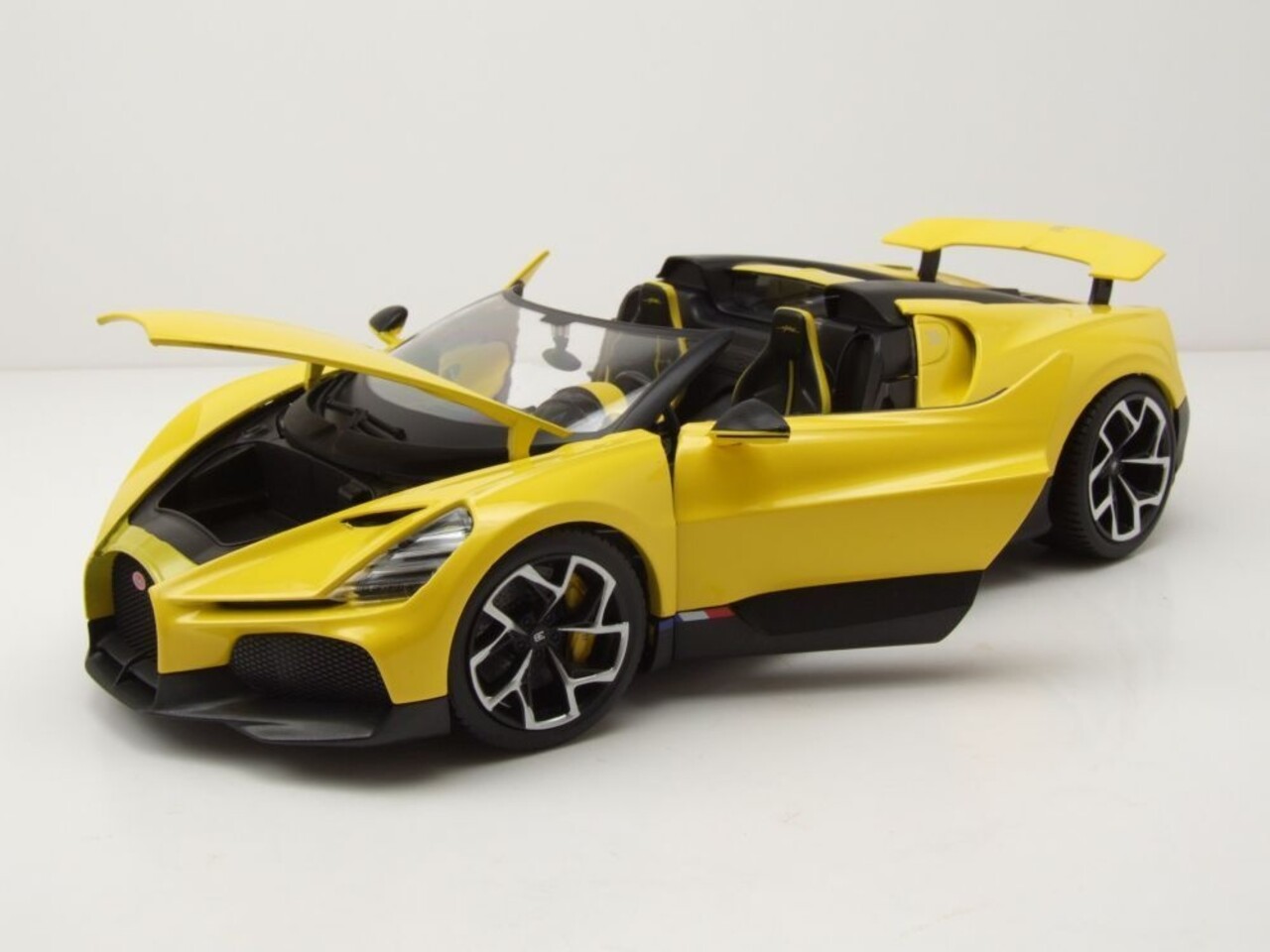 Bugatti Bugatti Mistral - 1:18 - Bburago Bugatti Bugatti Mistral - 1:18 - Bburago
