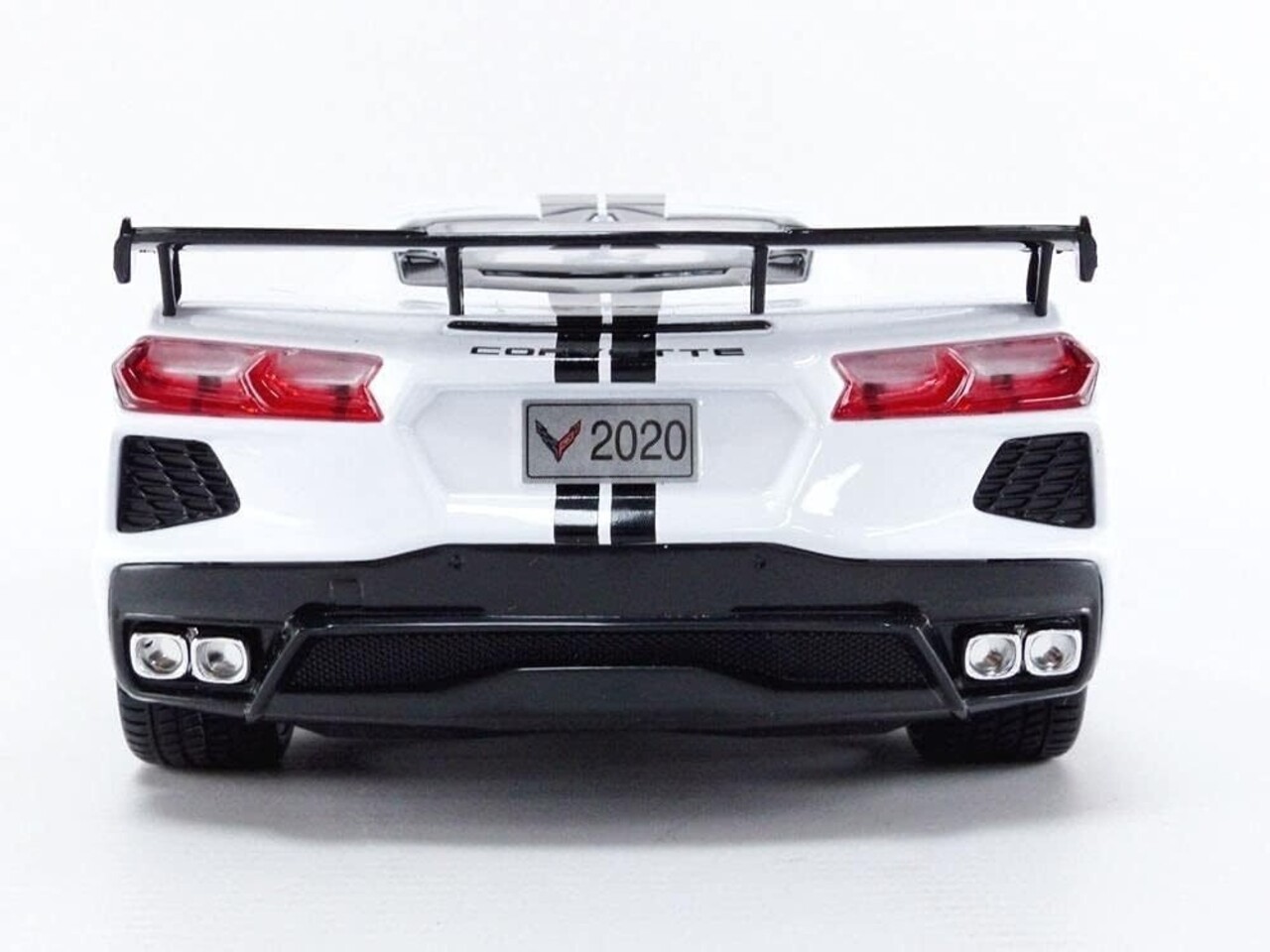 Chevrolet Chevrolet Corvette Stingray Coupe 2020 - 1:18 - Maisto Chevrolet Chevrolet Corvette Stingray Coupe 2020 - 1:18 - Maisto