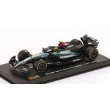 Formule 1 Mercedes-Benz F1 W15 #44 Performance Team AMG Petronas Season 2024 (L.Hamilton) + Pilot + Showcase - 1: 43 - Bburago Formule 1 Mercedes-Benz F1 W15 #44 Performance Team AMG Petronas Season 2024 (L.Hamilton) + Pilot + Showcase - 1: 43 - Bburago
