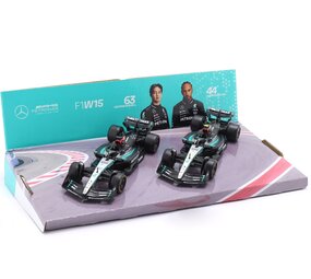 Formule 1 Mercedes-Benz F1  2X W15 EQ Performance Team AMG Petronas #44 L.Hamilton + #63 G.Russell Season 2024 - 1:43 - Bburago Formule 1 Mercedes-Benz F1  2X W15 EQ Performance Team AMG Petronas #44 L.Hamilton + #63 G.Russell Season 2024 - 1:43 - Bburago