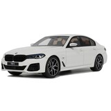 BMW BMW 5-Series 545e xDrive M-Sport 2023 - 1:18 - GT Spirit BMW BMW 5-Series 545e xDrive M-Sport 2023 - 1:18 - GT Spirit