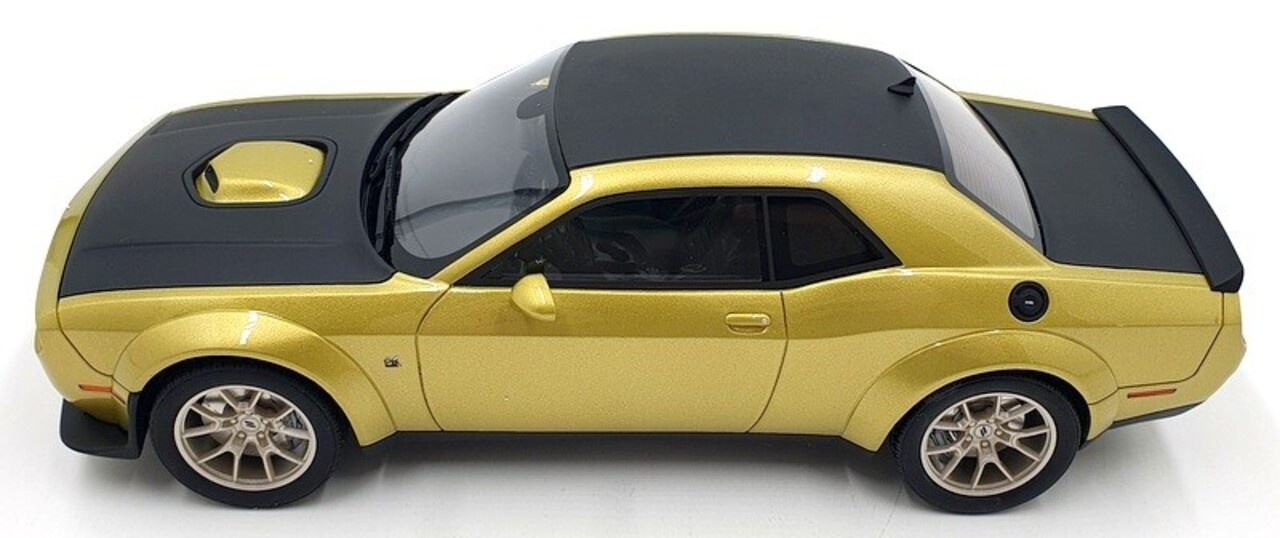 Dodge Dodge Challenger R/T Scat Pack 2020 - 1:18 - GT Spirit Dodge Dodge Challenger R/T Scat Pack 2020 - 1:18 - GT Spirit