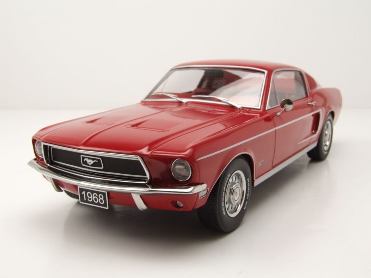 Ford Ford USA Mustang GT Fastback Coupe 1968 - 1:18 - KK Scale Ford Ford USA Mustang GT Fastback Coupe 1968 - 1:18 - KK Scale