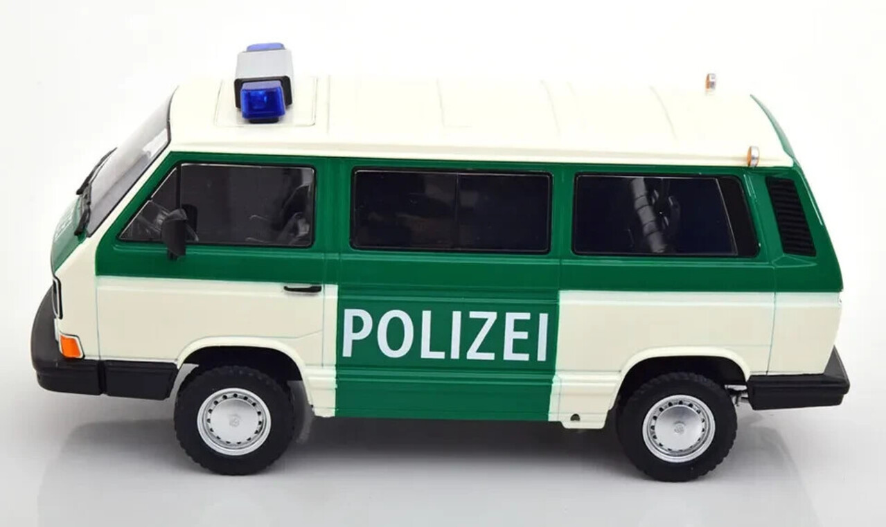 Volkswagen Volkswagen T3 Minibus Syncro 4x4 Polizei 1987 - 1:18 - KK Scale Volkswagen Volkswagen T3 Minibus Syncro 4x4 Polizei 1987 - 1:18 - KK Scale