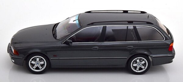 BMW BMW 5-Series 540i (E39) Touring SW Station Wagon 1997 - 1:18 - KK Scale