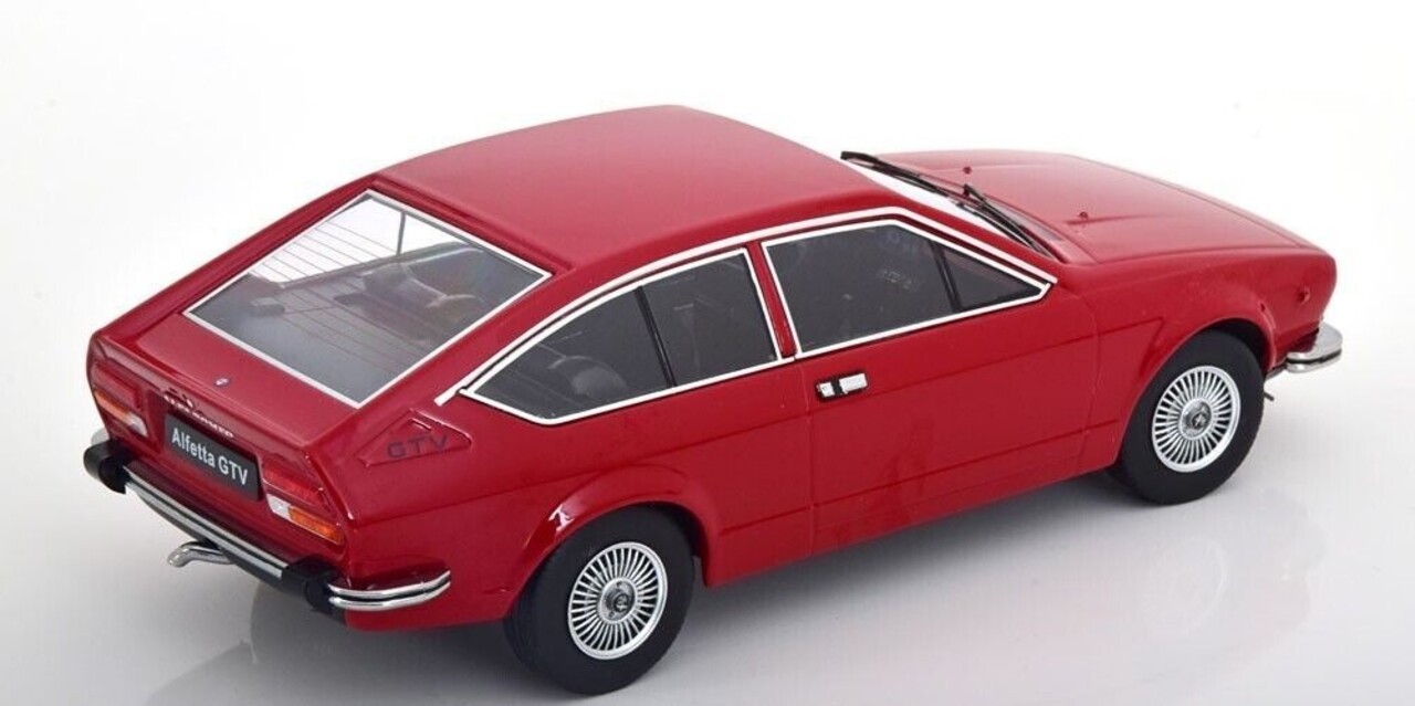 Alfa Romeo Alfa Romeo Alfetta 2000 GTV 1976 - 1:18 - KK Scale