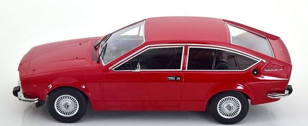 Alfa Romeo Alfa Romeo Alfetta 2000 GTV 1976 - 1:18 - KK Scale