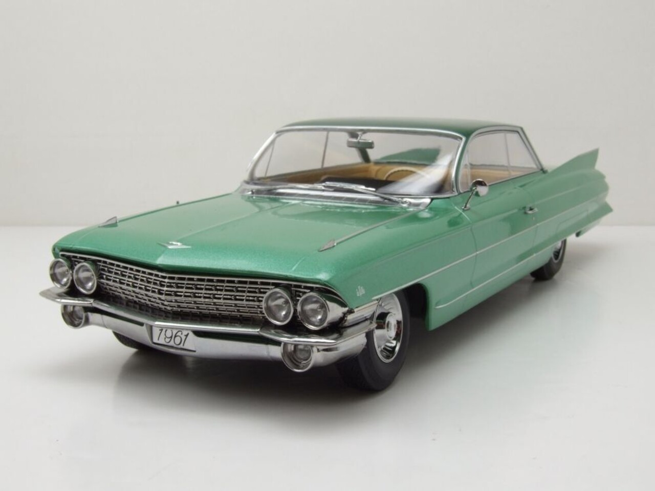 Chevrolet Cadillac Series 62 Coupe Deville 1961 - 1:18 - KK Scale Chevrolet Cadillac Series 62 Coupe Deville 1961 - 1:18 - KK Scale