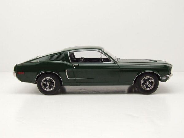 Ford Ford USA Mustang GT Fastback Coupe 'Bullitt look-a-like' 1968 - 1:18 - KK Scale
