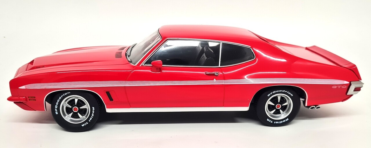 Pontiac Pontiac LeMans GTO 1972 - 1:18 - KK Scale Pontiac Pontiac LeMans GTO 1972 - 1:18 - KK Scale