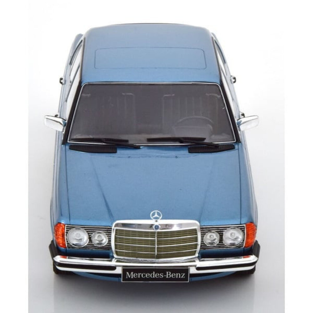 Mercedes-Benz Mercedes-Benz 230E W123 1975 - 1:18 - KK Scale Mercedes-Benz Mercedes-Benz 230E W123 1975 - 1:18 - KK Scale