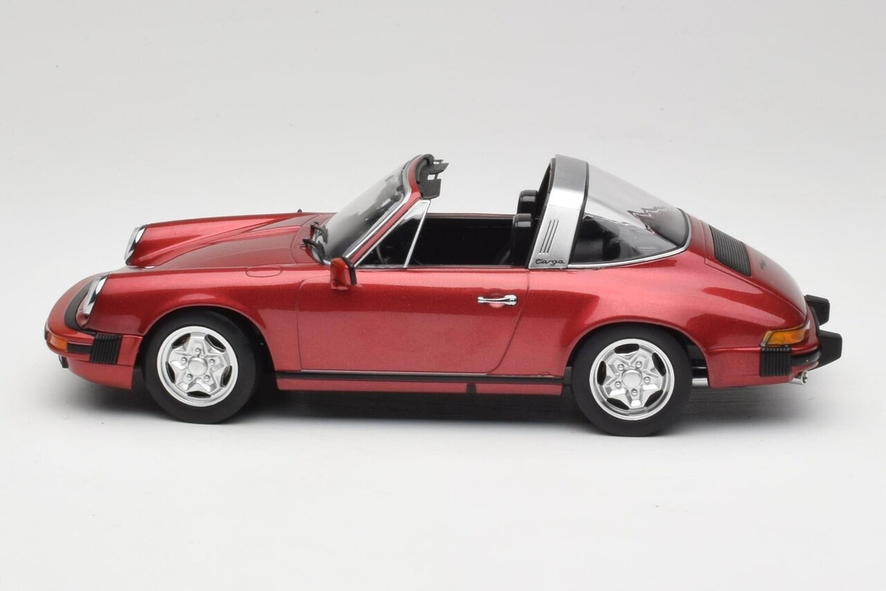 Porsche Porsche 911 Targa 1978 - 1:18 - KK Scale Porsche Porsche 911 Targa 1978 - 1:18 - KK Scale