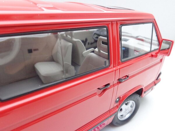 Volkswagen Volkswagen T3 Multivan Limited Last Edition 1992 - 1:18 - KK Scale Volkswagen Volkswagen T3 Multivan Limited Last Edition 1992 - 1:18 - KK Scale