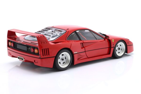 Ferrari Ferrari F40 Light Weight + Lexan Windows 1987 - 1:18 - Kyosho Ferrari Ferrari F40 Light Weight + Lexan Windows 1987 - 1:18 - Kyosho