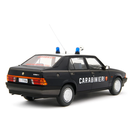 Alfa Romeo Alfa Romeo 75 1.6-1.8 1985 'Carabinieri' - 1:18 - Laudoracing - Model Alfa Romeo Alfa Romeo 75 1.6-1.8 1985 'Carabinieri' - 1:18 - Laudoracing - Model