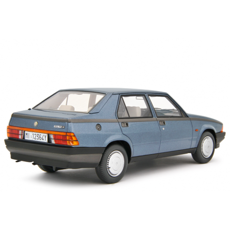 Alfa Romeo Alfa Romeo 75 1.6-1.8 1985 - 1:18 - Laudoracing - Model Alfa Romeo Alfa Romeo 75 1.6-1.8 1985 - 1:18 - Laudoracing - Model