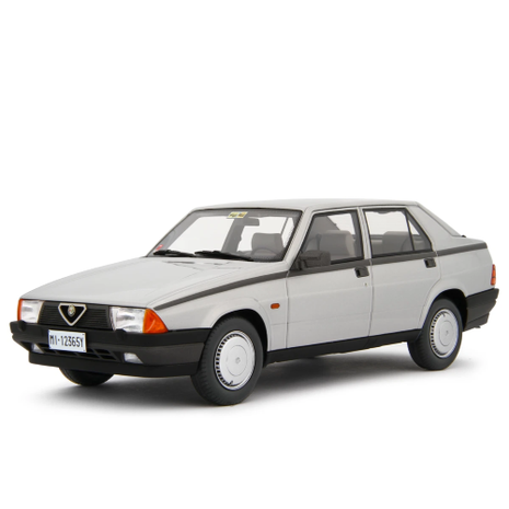 Alfa Romeo Alfa Romeo 75 1.6-1.8 1985 - 1:18 - Laudoracing - Model