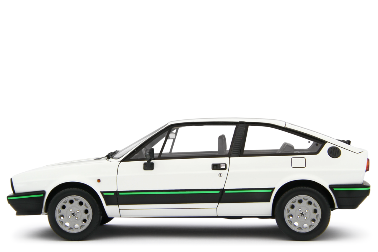 Alfa Romeo Alfa Sprint 1.5 Q.V. 1983 - 1:18 - Laudoracing - Model Alfa Romeo Alfa Sprint 1.5 Q.V. 1983 - 1:18 - Laudoracing - Model