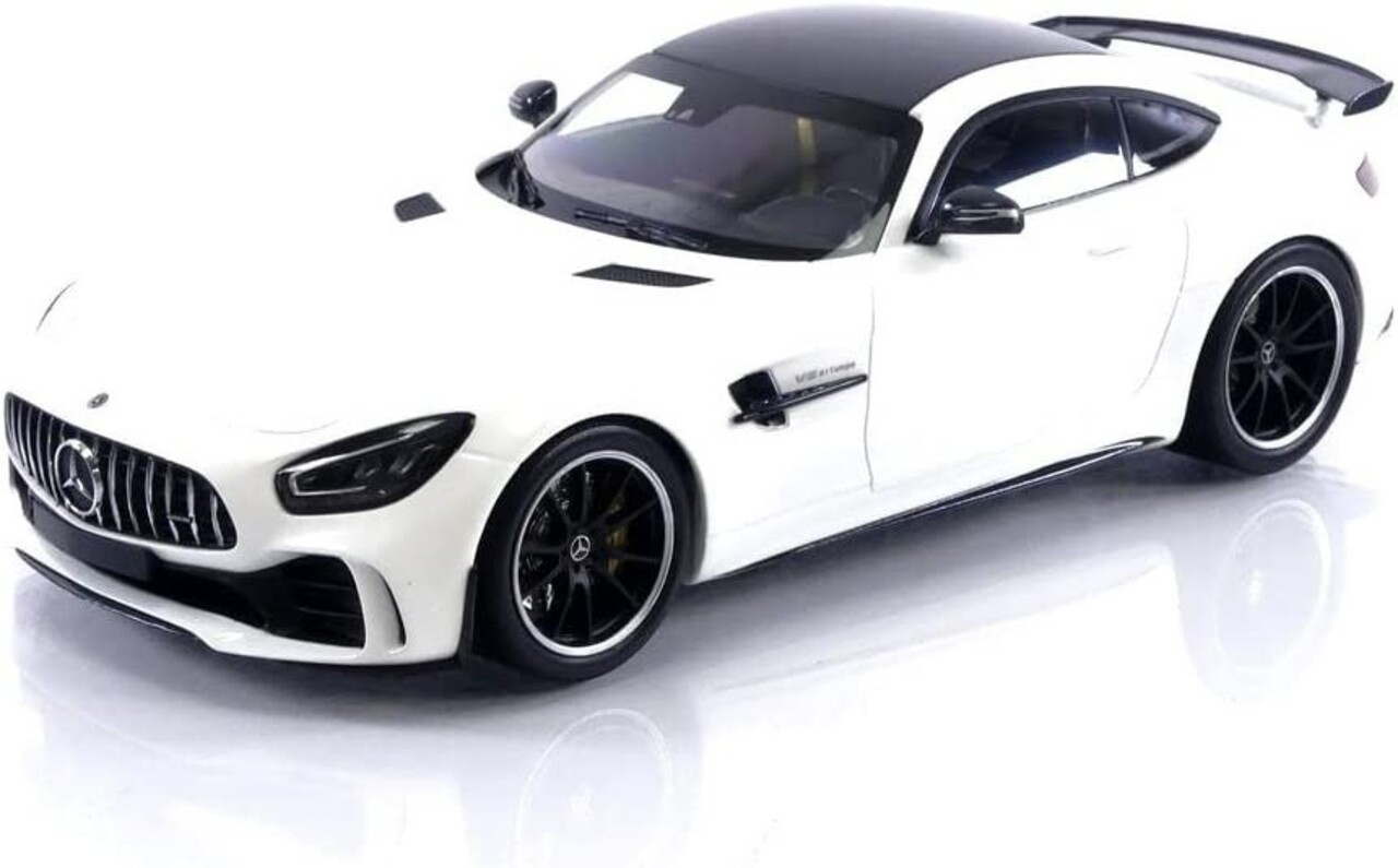 Mercedes-Benz Mercedes-AMG GTR 2021 - 1:18 - Minichamps Mercedes-Benz Mercedes-AMG GTR 2021 - 1:18 - Minichamps