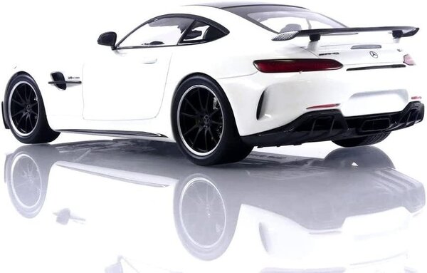 Mercedes-Benz Mercedes-AMG GTR 2021 - 1:18 - Minichamps Mercedes-Benz Mercedes-AMG GTR 2021 - 1:18 - Minichamps