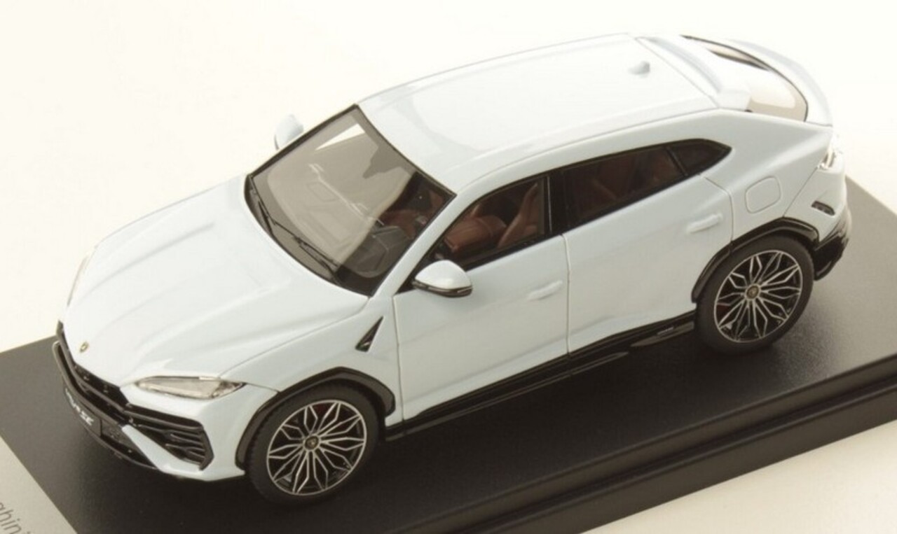 Lamborghini Lamborghini Urus SE - 1:43 - LookSmart Lamborghini Lamborghini Urus SE - 1:43 - LookSmart