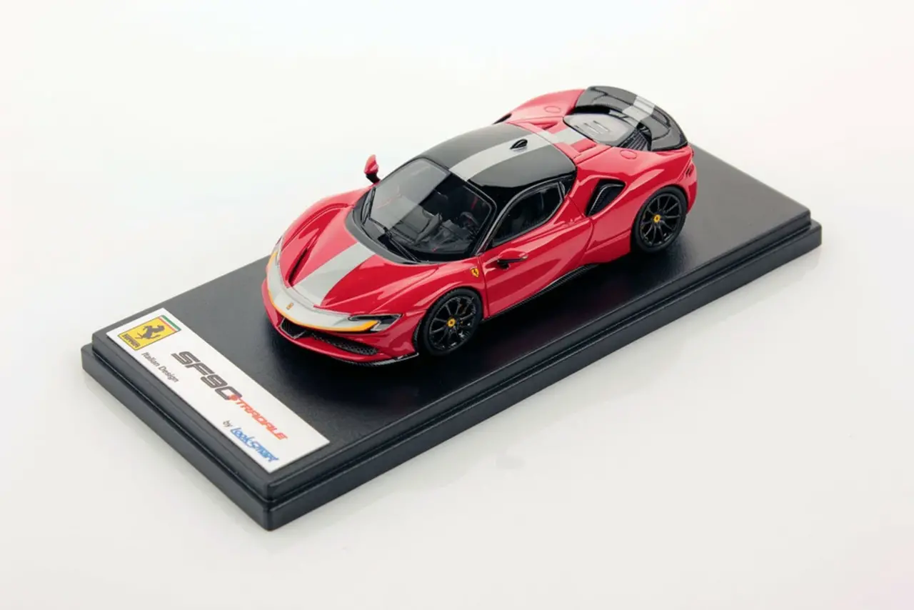 Ferrari Ferrari SF90 Stradale Hybrid 1000 HP 2019 - 1:43 - LookSmart Ferrari Ferrari SF90 Stradale Hybrid 1000 HP 2019 - 1:43 - LookSmart