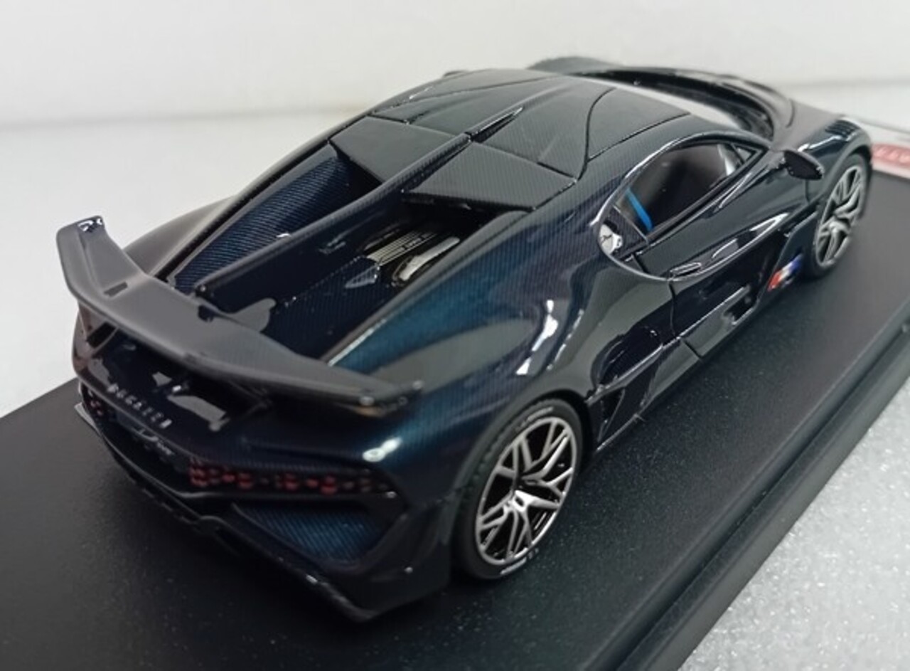 Bugatti Bugatti Divo 2018 - 1:43 - LookSmart Bugatti Bugatti Divo 2018 - 1:43 - LookSmart