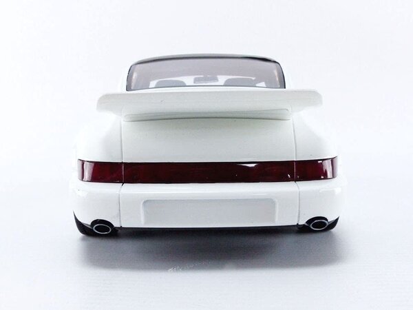 Porsche Porsche 911 (964) Carrera 4 Lightweight - 1:18 - GT Spirit Porsche Porsche 911 (964) Carrera 4 Lightweight - 1:18 - GT Spirit