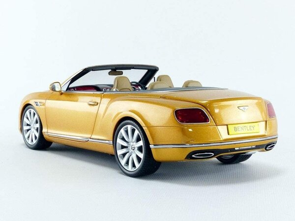 Bentley Bentley Continental GT Convertible RHD 2016 - 1:18 - Paragon Models Bentley Bentley Continental GT Convertible RHD 2016 - 1:18 - Paragon Models