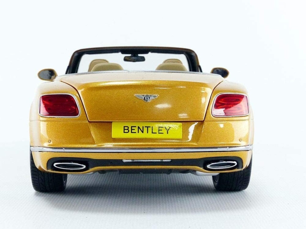 Bentley Bentley Continental GT Convertible RHD 2016 - 1:18 - Paragon Models Bentley Bentley Continental GT Convertible RHD 2016 - 1:18 - Paragon Models