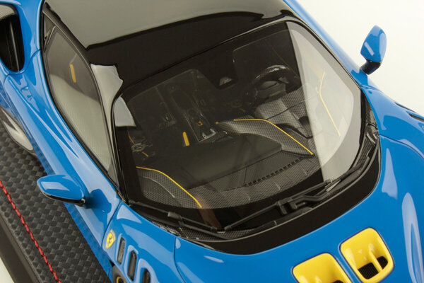 Ferrari Ferrari SF90 XX Stradale 2024 + Showcase - 1:18 - MR Collection Models Ferrari Ferrari SF90 XX Stradale 2024 + Showcase - 1:18 - MR Collection Models