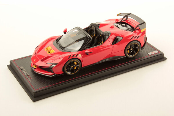 Ferrari Ferrari SF90 XX Stradale Spider 2024 + Showcase - 1:18 - MR Collection Models Ferrari Ferrari SF90 XX Stradale Spider 2024 + Showcase - 1:18 - MR Collection Models