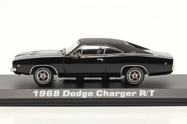 Dodge Dodge Charger R/T 1968 'John Wick' - 1:43 - Greenlight Dodge Dodge Charger R/T 1968 'John Wick' - 1:43 - Greenlight
