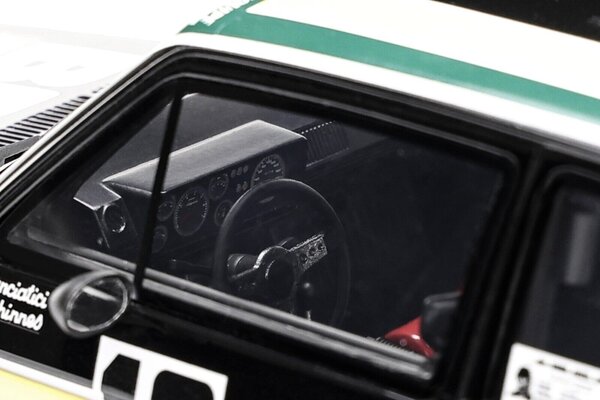 Volkswagen Volkswagen LT35 + Golf GTi MK1 Gr.2 1978 + Trailer - 1:18 - Otto Mobile Models