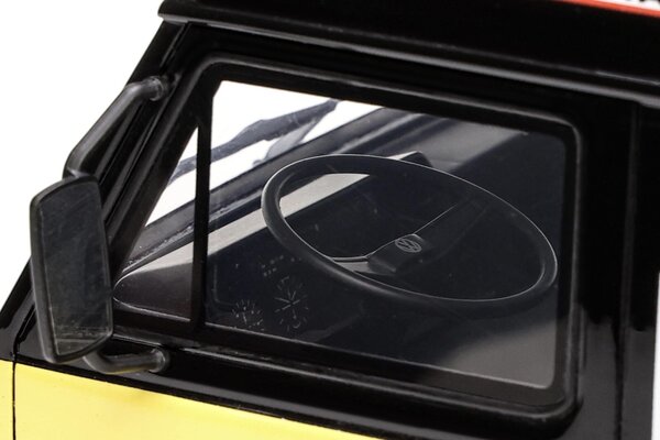 Volkswagen Volkswagen LT35 + Golf GTi MK1 Gr.2 1978 + Trailer - 1:18 - Otto Mobile Models