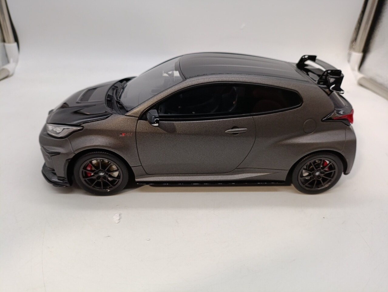 Toyota Toyota Yaris GR (Circuit Package) 2022 - 1:18 - Otto Mobile Models Toyota Toyota Yaris GR (Circuit Package) 2022 - 1:18 - Otto Mobile Models