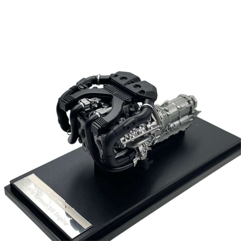 Alfa Romeo Alfa Romeo Giulia GTAm + Engine - 1:18 - MotorHelix